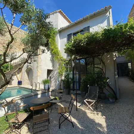 Alojamento de Acomodação e Pequeno-almoço La Maison Blanche Uzes