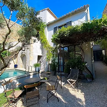 Bed & Breakfast La Maison Blanche Uzes