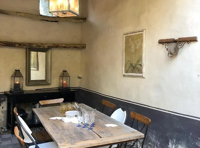 La Maison Blanche Uzes فندق مبيت وإفطار La Bastide-dʼEngras